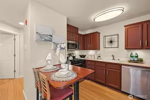 506 NE 73rd St, Seattle, WA 98115 - Photo 5