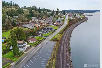 2312 Lafayette Street, Steilacoom, WA 98388 - Photo 5