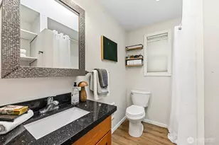 10731 Dayton Ave N, Seattle, WA 98133 - Photo 17