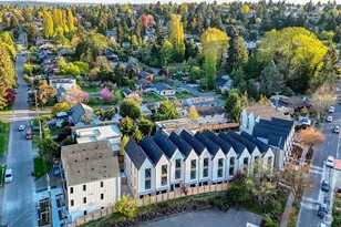 9752 B Holman Road NW, Seattle, WA 98117 - Photo 25