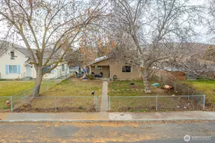 247 NW D St, Ephrata, WA 98823 - Photo 37