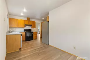 2078 SE 8th Dr, Renton, WA 98055 - Photo 17