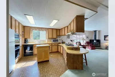 121 Ivy Lane, Port Angeles, WA 98362 - Photo 13