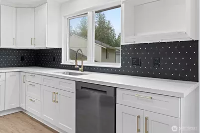 7545 Old Military Rd NE, Bremerton, WA 98311 - Photo 11