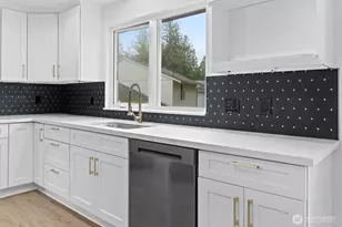 7545 Old Military Rd NE, Bremerton, WA 98311 - Photo 11