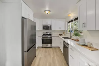 4403 224th Place SW, Mountlake Terrace, WA 98043 - Photo 3