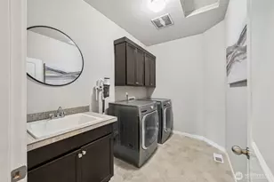 10707 130th St E, Puyallup, WA 98374 - Photo 15