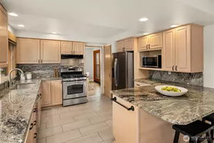 6210 105th Ave NE, Kirkland, WA 98033 - Photo 9