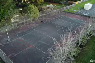 12230 SE 60th St, Bellevue, WA 98006 - Photo 23