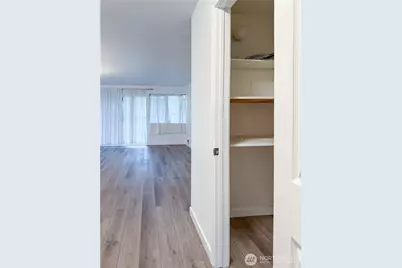 12230 SE 60th Street #34, Bellevue, WA 98006 - Photo 9