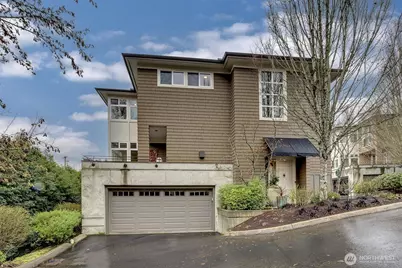 8627 112th Lane NE, Kirkland, WA 98033 - Photo 1