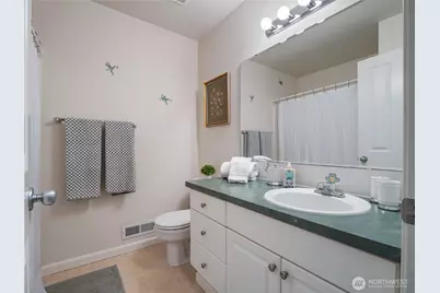 5710 61Srt Avenue W, University Place, WA 98467 - Photo 25