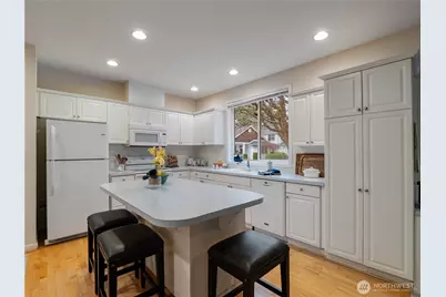 5710 61Srt Avenue W, University Place, WA 98467 - Photo 9