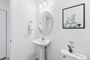 24823 SE 19th St, Sammamish, WA 98075 - Photo 13