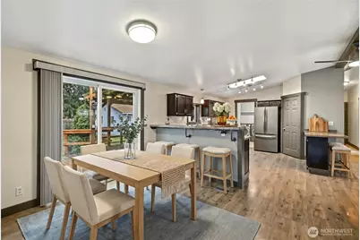 13025 212th Avenue Ct E, Bonney Lake, WA 98391 - Photo 11