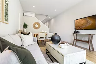 9752 B Holman Road NW, Seattle, WA 98117 - Photo 11