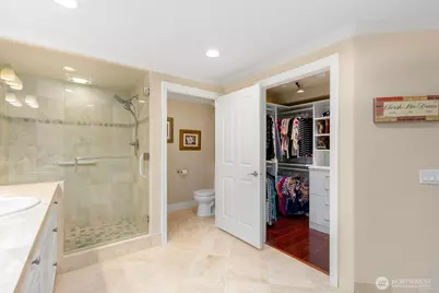 2100 Thorndyke Avenue W #101, Seattle, WA 98199 - Photo 25