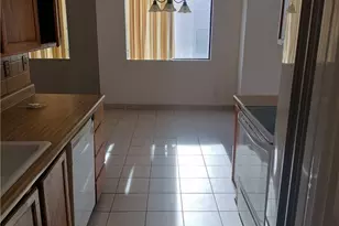 11755 Greenwood Ave N, Seattle, WA 98133 - Photo 5