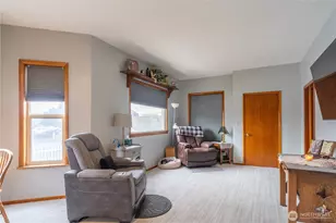 102 W 3rd St, Lind, WA 99341 - Photo 25