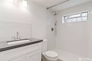 1125 N 77th St, Seattle, WA 98103 - Photo 27