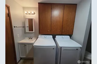 22221 45th Ave SE, Bothell, WA 98021 - Photo 13