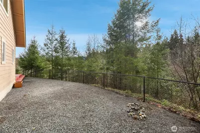 629 Joy Street, Eatonville, WA 98328 - Photo 27