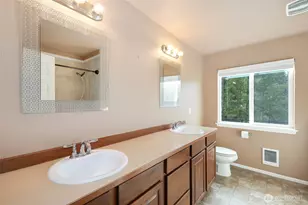 629 Joy St, Eatonville, WA 98328 - Photo 13