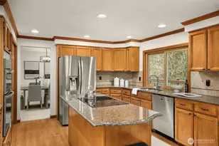 4260 246th Pl SE, Sammamish, WA 98029 - Photo 11