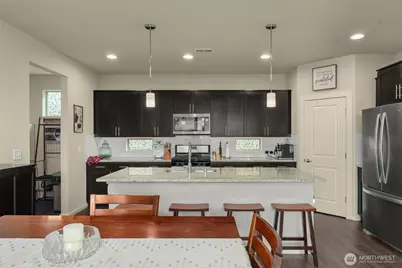 32929 Skyline Lane, Black Diamond, WA 98010 - Photo 11