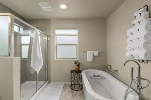 32929 Skyline Ln, Black Diamond, WA 98010 - Photo 19