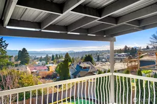 8324 Beacon Ave S, Seattle, WA 98118 - Photo 17