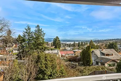 8324 Beacon Avenue S, Seattle, WA 98118 - Photo 35