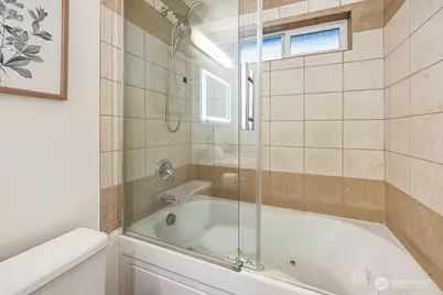 8324 Beacon Avenue S, Seattle, WA 98118 - Photo 21