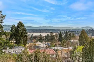 8324 Beacon Ave S, Seattle, WA 98118 - Photo 33