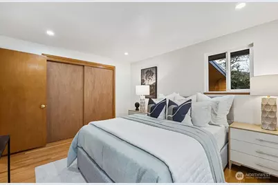 8324 Beacon Avenue S, Seattle, WA 98118 - Photo 17