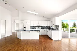 366 Samanthia Ln, Camano Island, WA 98282 - Photo 11