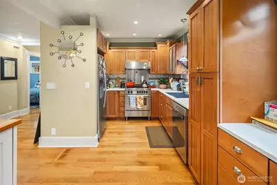 6016 44th Avenue SW, Seattle, WA 98136 - Photo 9