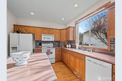 5928 61st Avenue W, University Place, WA 98467 - Photo 9