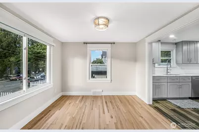 10230 62nd Avenue S, Seattle, WA 98178 - Photo 11