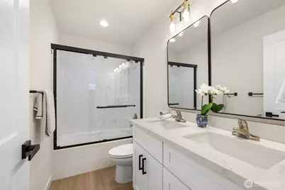 19505 Damson Road #A2, Lynnwood, WA 98036 - Photo 15