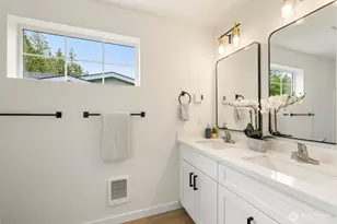 19505 Damson Rd, Lynnwood, WA 98036 - Photo 13