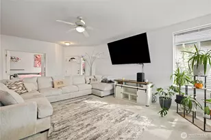 1704 135th St E, Tacoma, WA 98445 - Photo 5