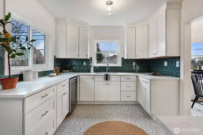 1902 NW 83rd Street, Seattle, WA 98117 - Photo 9