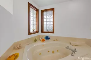 16408 38th Ave E, Tacoma, WA 98446 - Photo 25