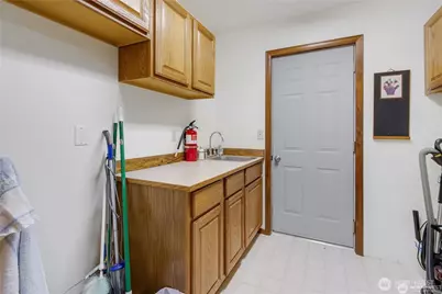 16408 38th Avenue E, Tacoma, WA 98446 - Photo 17