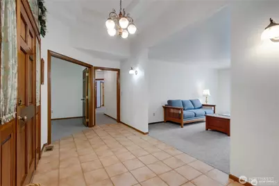 16408 38th Avenue E, Tacoma, WA 98446 - Photo 5