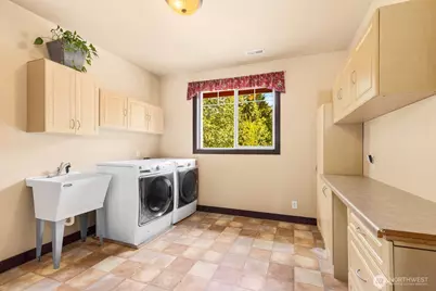 17645 SE 196th Drive, Renton, WA 98058 - Photo 31