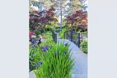 11107 NE 125th Lane #F321, Kirkland, WA 98034 - Photo 17