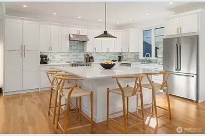 10419 41st Avenue SW, Seattle, WA 98146 - Photo 7