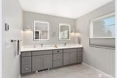 10419 41st Avenue SW, Seattle, WA 98146 - Photo 23